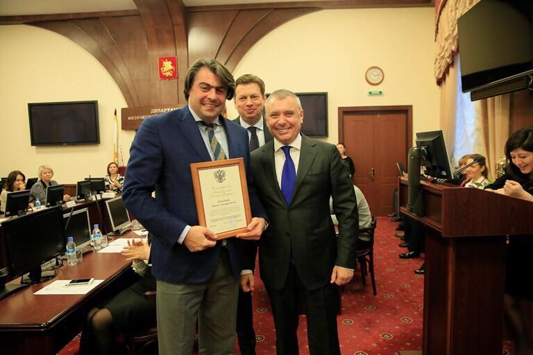 რა ბიზნესს ფლობს ნინი ბადურაშვილის ყოფილი ქმარი და მისი ოჯახი Rating