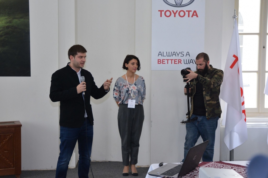 ყველაზე გამძლე და ყველაზე სანდო - Toyota Land Cruiser Prado ახალი სიმაღლეების დასაპყრობად მზადაა Rating