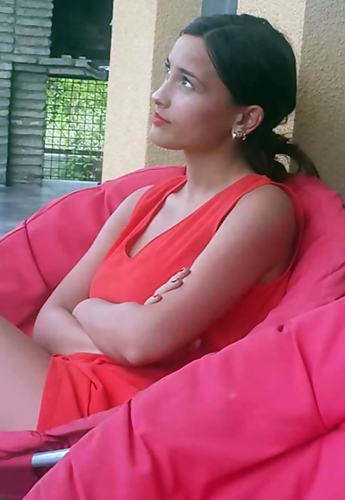 ეკა ჩხეიძე დროს ოჯახურ გარემოში ატარებს - მსახიობის ულამაზესი ქალიშვილის ფოტოები Rating