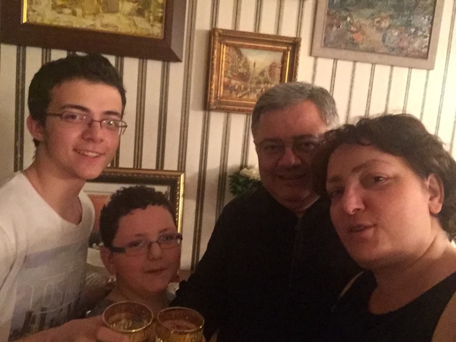 თინა ხიდაშელის ემოციური პოსტი - „„ისეთი ბედნიერი ვერასოდეს ვეღარ ვიქნები 16 წლის წინ პირველად რომ დაგინახე““ Rating