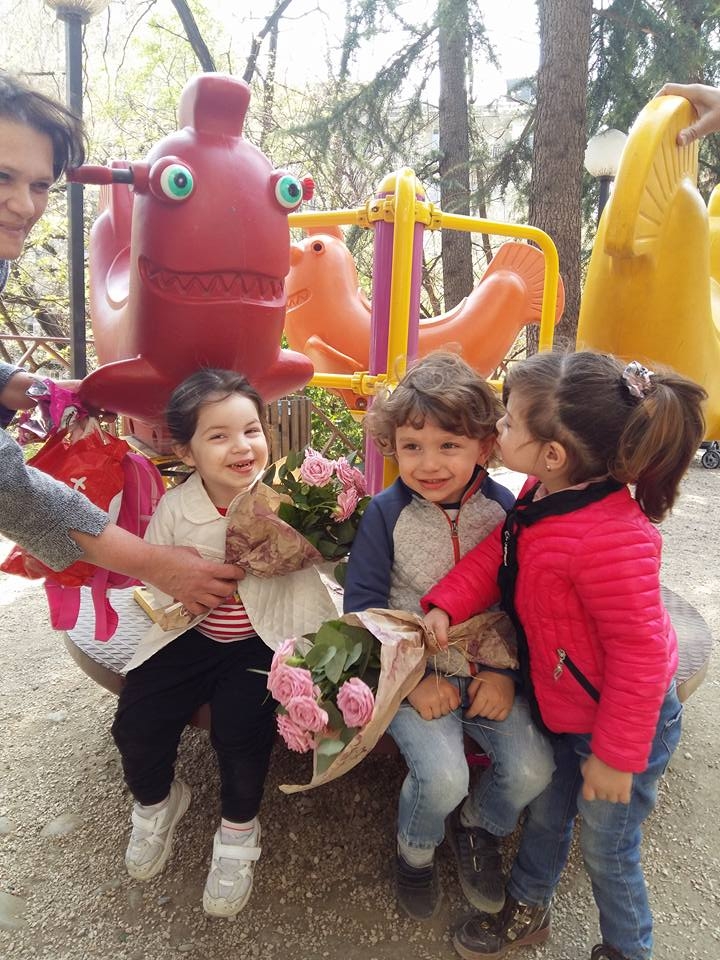ელენე კუტალაძეს პირველი თაიგული მიართვეს(+ ფოტოები) Rating