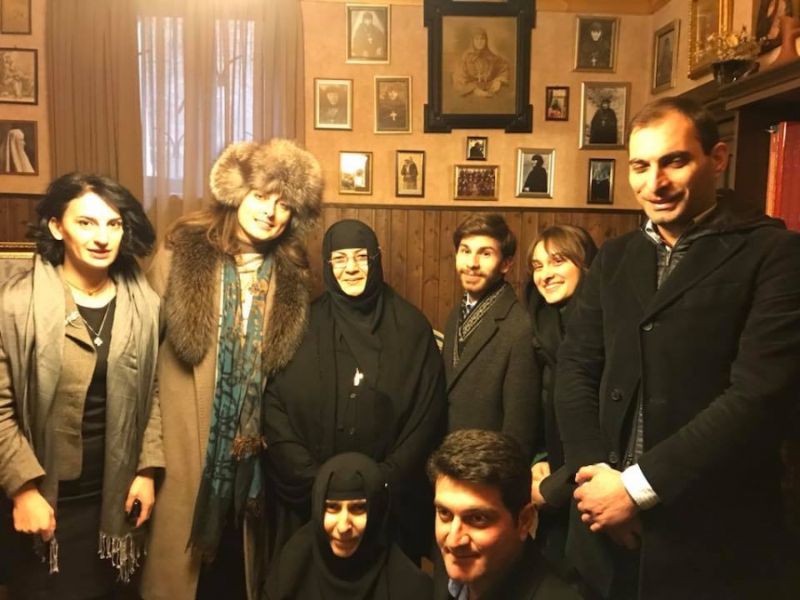 "მონარქია აუცილებლად აღდგება" - გაიცანით ღვანკითელი ავტოინჟინერი პრინცი Rating