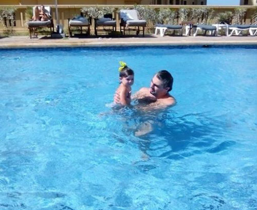 ირაკლი კუტალაძე შვილთან ერთად დუბაიში ისვენებს Rating