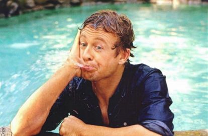 საიმონ ბეიკერი „სიყვარულით ნაკარნახები ჩემი ყველაზე გიჟური საქციელი ქორწინებაა!“