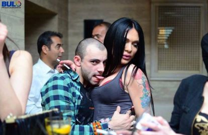 ვინ ეხუტება კესარიას მკერდზე - ''შემიძლია, მათ ჩემი ''ვაჟკაცის'' ზომაც ვუთხრა''...