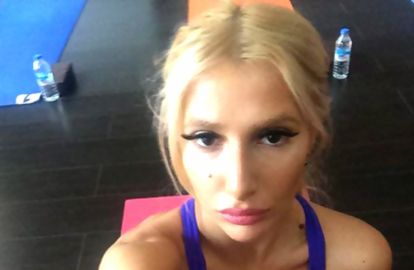 ძნელია იყო სექსსიმბოლო – ნუკი კოშკელიშვილის გამომწვევი ''სელფები''