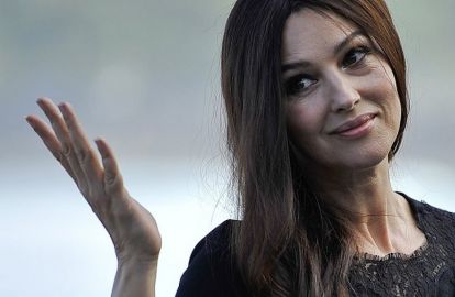 დაბერების ნიშნები - რა გასცემს ქალის ასაკს უპირველეს ყოვლისა