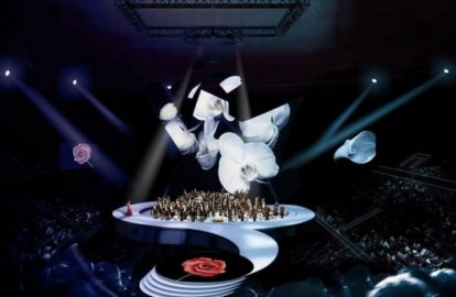 ალენ დელონი პაატა ბურჭულაძის იუბილეზე თბილისში, ჯერარნახულ სცენაზე წარდგება