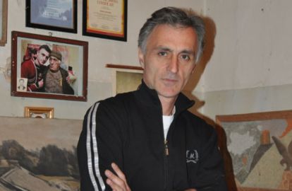 ქვებით ხატვა, ანუ როგორ იქმნება ალეკო ლომაძის ნამუშევრები...