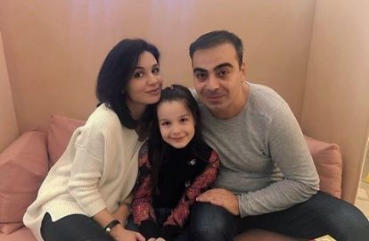 როგორ გამოიყურება დათო ხუჯაძის იუბილარი ქალიშვილი - ''მელანო ნამდვილი ლამაზმანია''