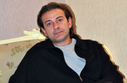 სად დაიწყო მუშაობა ზაალ ჩიქობავამ და რატომ არ ნანობს რუსთაველის თეატრიდან წასვლას 