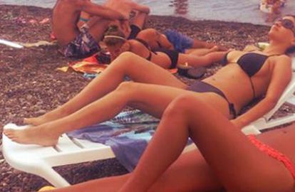 შალვა რამიშვილის ყოფილი ცოლის სანაპიროზე გადაღებულმა ფოტოებმა მამაკაცები შოკში ჩააგდო 