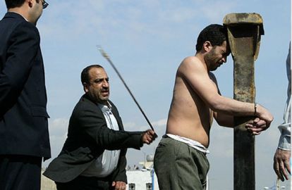 პირველი ირანელი სერიული მკვლელი და სახალხოდ დარტყმული 214 როზგი