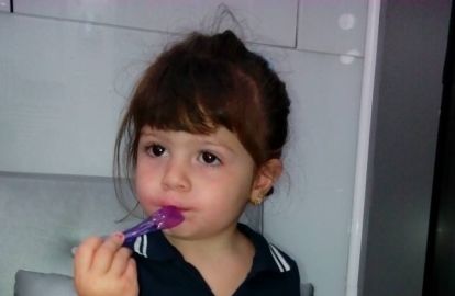 ნინი ბადურაშვილის ქალიშვილი მამასთან ერთად დუბაიში ისვენებს