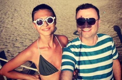 ვასო ფხაკაძე მეუღლესთან ერთად ალანიაში საუკეთესო სასტუმროში ისვენებს 