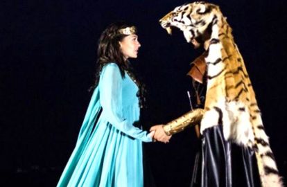 რატომ ებრდღვნა კისერში ''ვეფხისტყაოსანს'' ნიკა ხომასურიძე - ''გავიგებთ, სად არის დამარხული შოთა რუსთაველი''