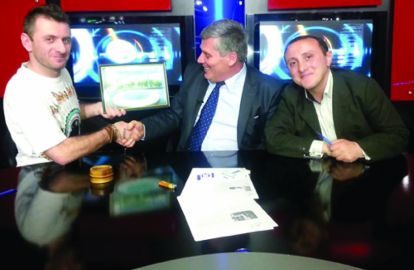 რა აჩუქეს დავით აქუბარდიას ნიკა გრიგოლიამ და დავით გოგიშვილმა