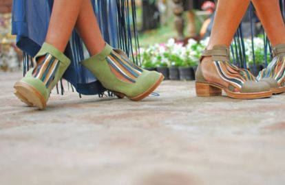 ''მოდურია ესპადრელები და დაწნულძირიანი ღია ფეხსაცმელი''