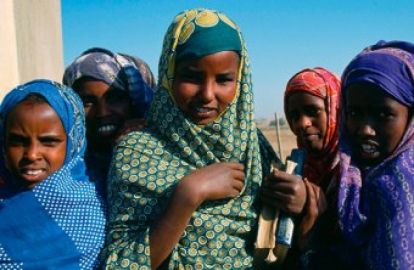 ლონდონში ათასზე მეტი მუსლიმანი გოგონა უკანონოდ წინდაცვითეს