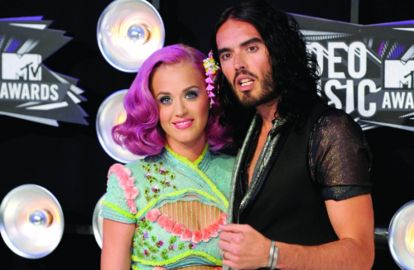 რასელ ბრენდი: ''კეტი პერისთან სექსის დროს სხვა ქალზე ვფიქრობდი'' 