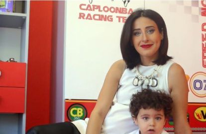 როგორ თამაშობს ფეხმძიმე ლელა მებურიშვილი ორი წლის ალექსანდრესთან
