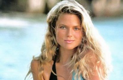 1980-იანების მოდელი 59 წლის ასაკშიც ბრწყინავს