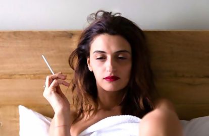 ყაზბეგში ჩარჩენილი კრისტი ყიფშიძე სოციალურ ქსელში ცეცხლოვან და სექსუალურ ფოტოებს აქვეყნებს