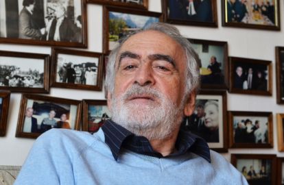 როგორ ინარჩუნებს გელა ჩარკვიანი მაგიურ კონტაქტს გარდაცვლილ მეუღლესთან
