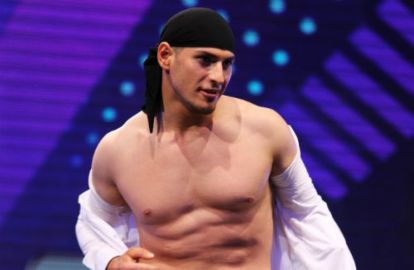 ბიჭს, რომელიც სასქესო ორგანოთი უკრავს ფიზიკური ანგარიშსწორებით ემუქრებიან