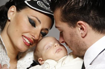 სუხიშვილების სოლისტს ნანატრი შვილი შეეძინა