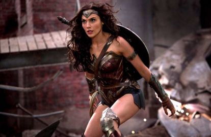 DC კომიქსების ახალი სუპერგმირი - Wonder Woman მსოფლიო ეკრანებს იპყრობს