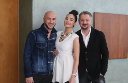 „X ფაქტორის“ მეოთხე ჟიურის წევრი ნინა სუბლატია- ნახეთ, როგორ გამოიყურებოდა მომღერალი ჩაწერის პირველ დღეს