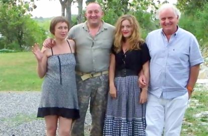  მაკა ჩიჩუა და გიორგი მარგველაშვილი სტუმრებს დუშეთის აგარაკზე იღებენ