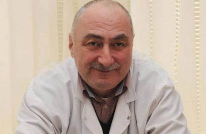 ლადო კახაძეს მოდური წიგნები არ აინტერესებს