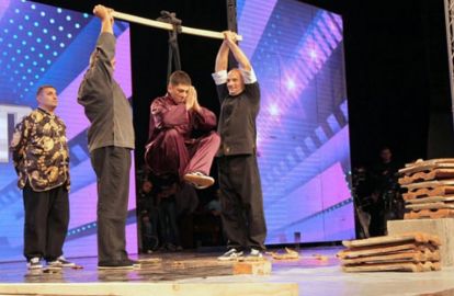 ''ნიჭიერის'' ყველაზე სკანდალური და დასამახსოვრებელი ნომრები... ადამიანი _ სახრჩობელაზე