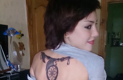 ნუკა გვალიამ ზურგზე დაპირებული ტატუ გაიკეთა