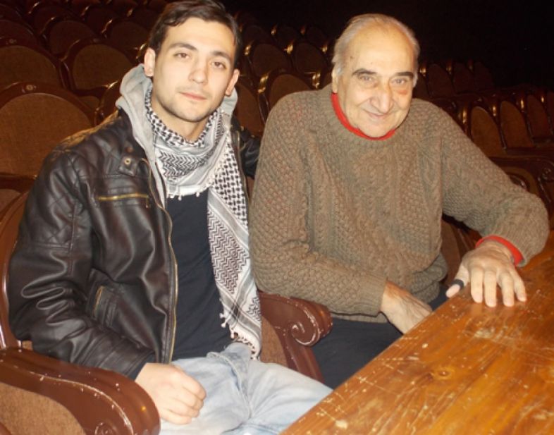 რომელ სპექტაკლში შეხვდებიან ერთმანეთს ჯემალ ღაღანიძე და მისი შვილიშვილი 