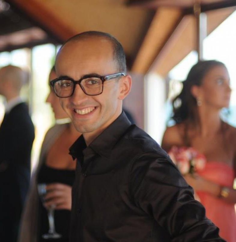 ბერა ივანიშვილის მეგობარი გოგა ონიანს ზეწოლაში ადანაშაულებს