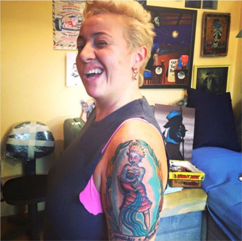 თეონა კონტრიძეს ახალი ტატუ დაუწუნეს - "რომ დაბერდები, მოგიჭკნება…''