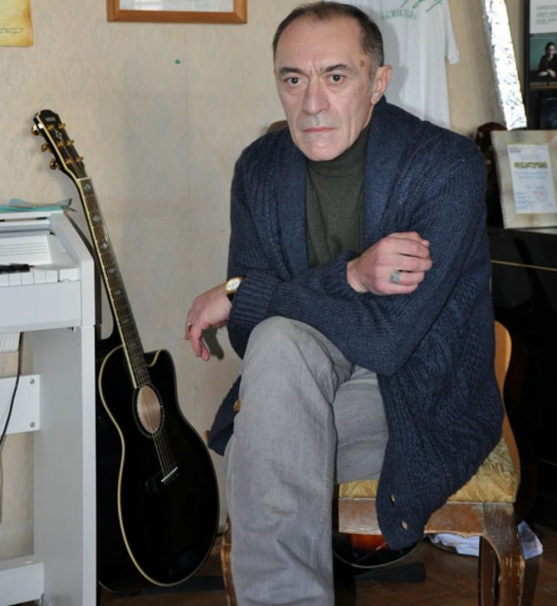 რას არ ნანობს მამუკა ჩარკვიანი 