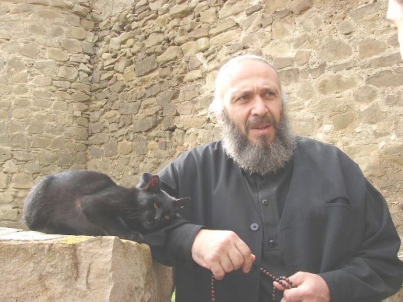 მამა ანთიმოზმა ეკლესია დატოვა -  ''წყეულიმც იყავ...''' 