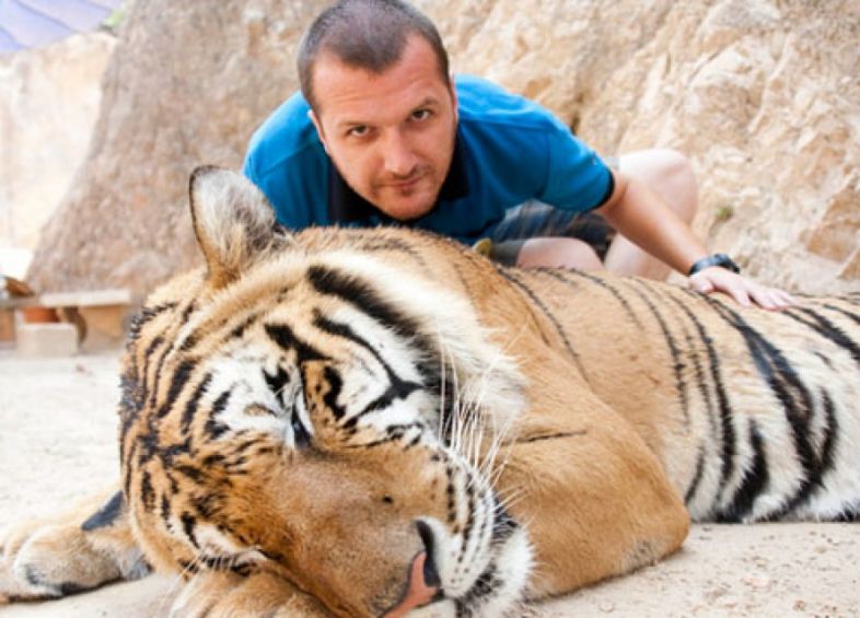 ფოტოხელოვანი, რომლისთვისაც მოგზაურობის გარეშე ცხოვრება წარმოუდგენელია