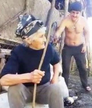 ვიდეოზე, რომელშიც მოხუცზე ძალადობაა ასახული, გამოძიება დაიწყო - შსს-ს კომენტარი
