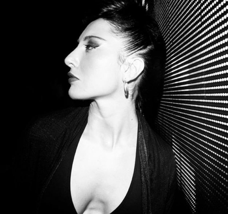 სოციალურ ქსელში ქეთათო ჩარკვიანის პიკანტური ფოტოები გავრცელდა