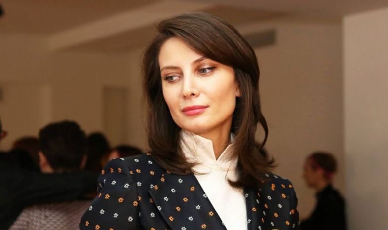 ულამაზესი თაკო ჩხეიძის ფოტოსესია და ინტერვიუ რუსული გამოცემისთვის - როგორ ეწყობა თბილისის მოდის კვირეული?