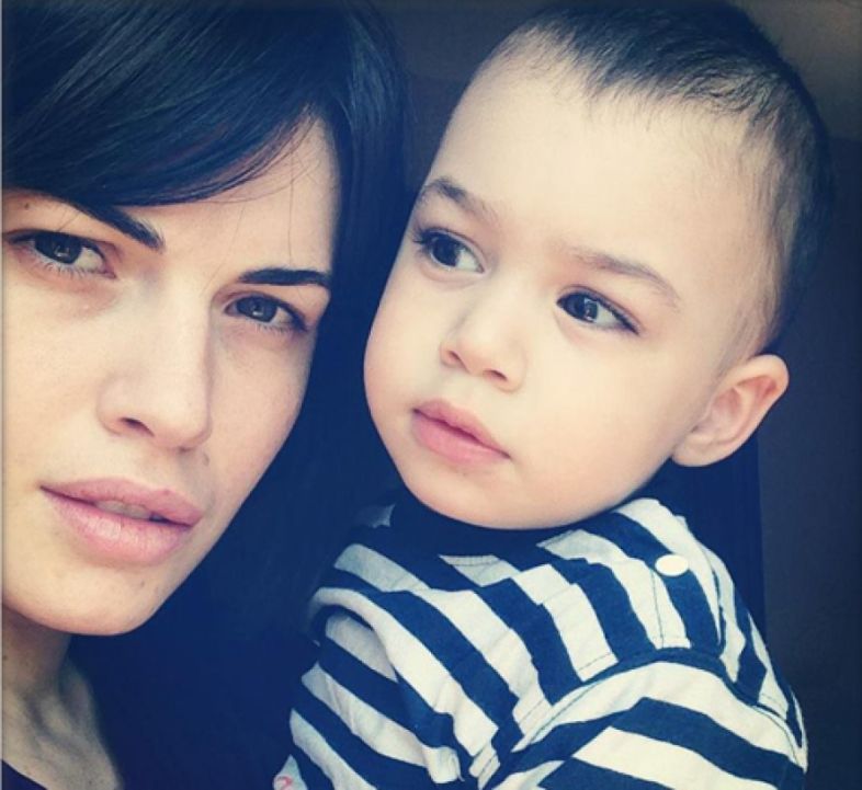  როგორ არჩევენ ძიძებს ცნობილი დედები და ვინ უზრდის შვილებს ირინა ონაშვილს, ხატია სიჭინავასა და ანა კოშაძეს 