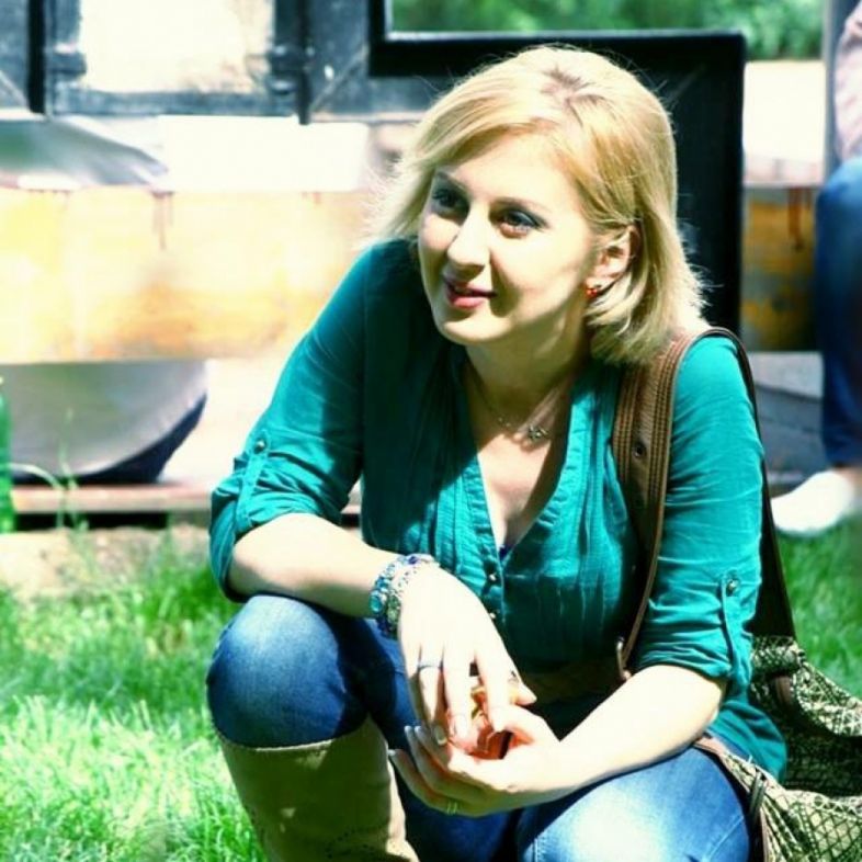 რატომ დადის მზის სათვალით ახალ პარლამენტში  ნათია ორველაშვილი 