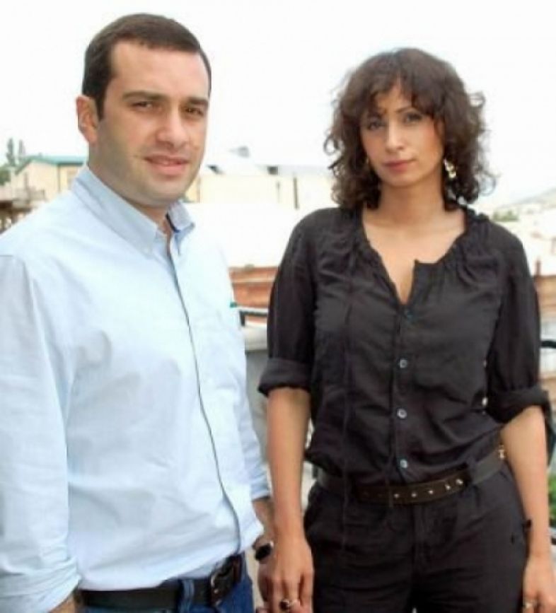 როგორ მიულოცა ნათია ფანჯიკიძემ მეუღლეს დაბადების დღე: „მძინარე მზეთუნახავის ამბავი ხომ არ მოგიკითხავთ“...