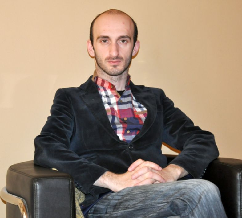 ''ადამიანის უფლებაა, ჰყავდეს იმდენი სექსუალური პარტნიორი, რამდენიც უნდა...''