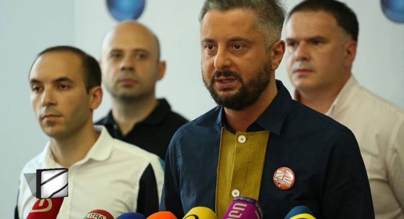 "ნიკა გვარამია ლევან გაჩეჩილაძის შვილს, რატის უცემია. ცხრა წლის ბოღმა მომაწვაო, ფეისბუქზე დაუწერია“